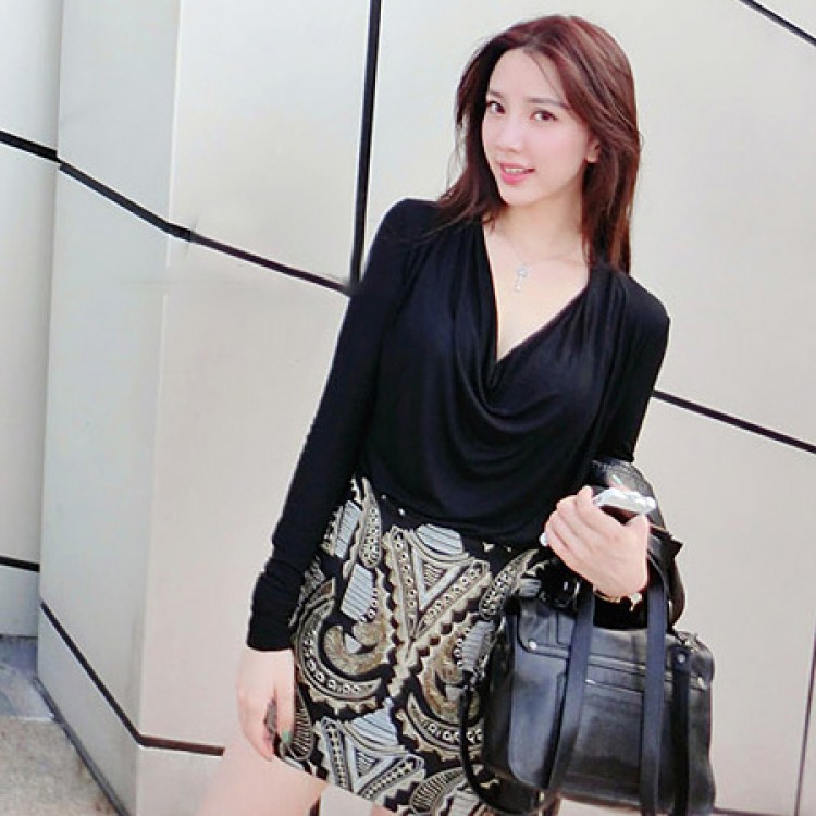 J41676 Top slim con scollo a V-5