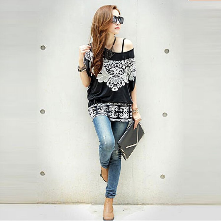 J41917 T-shirt casual con allacciatura in vita con stampa totem nera-4