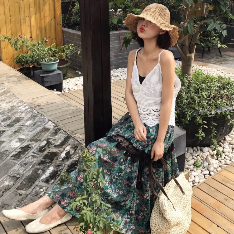 TE1721YJWL Gonna lunga con cuciture in pizzo, gilet in pizzo senza schienale e top a tubo-2