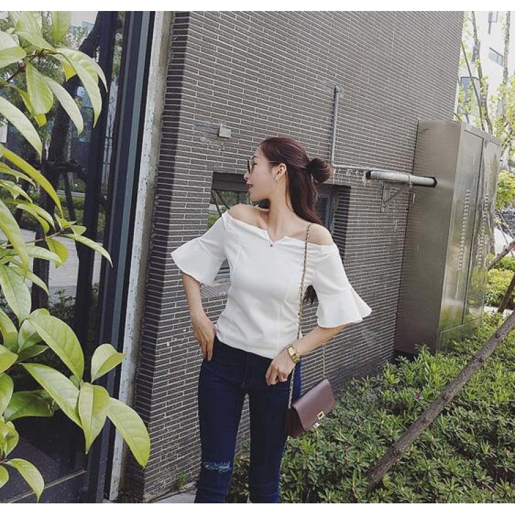 TE3169LXY Top in chiffon spesso con scollo a barchetta e maniche a balze dal design unico-1