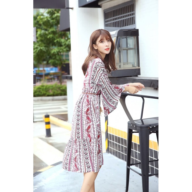 TE6516YZS Abito lungo con spacco e balze con maniche a tromba e stampa fiori a righe di grandi dimensioni-2