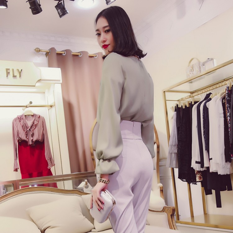 TE8032DDLY Camicia in chiffon di puro colore temperamento con pullover con spalle scoperte e collo tondo-5