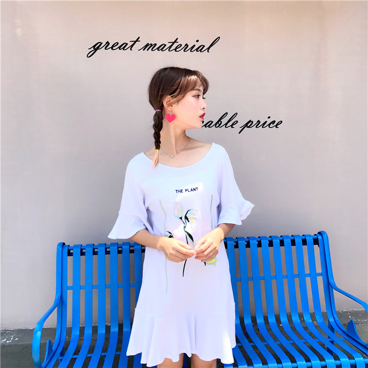 TE9166HYG Abito con maniche a tromba e scollo a V ricamato-7