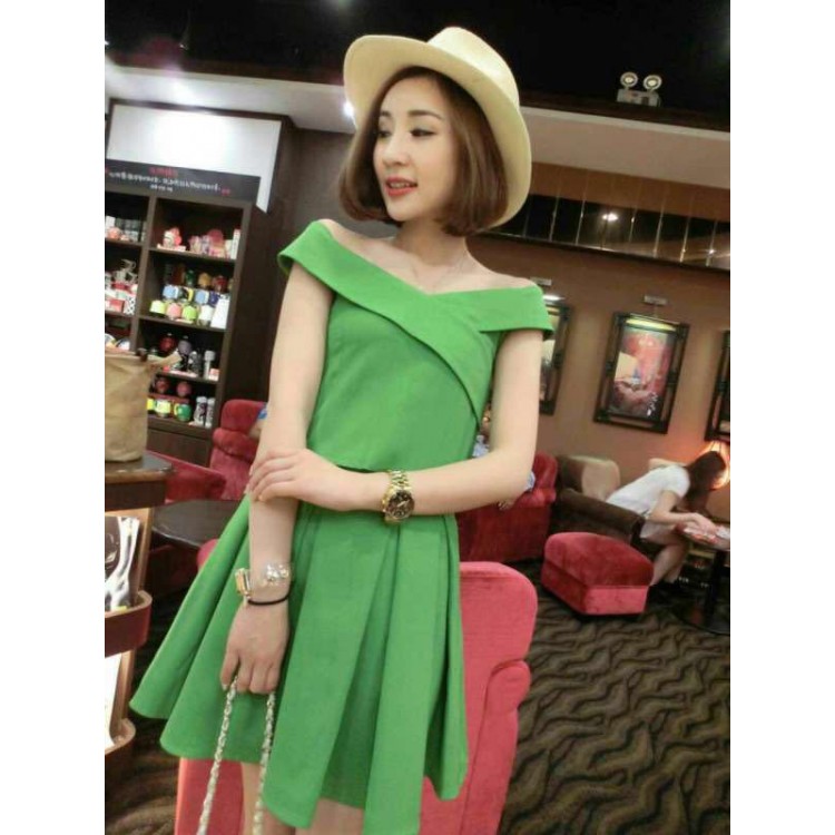 TE9712 Top temperamento alla moda europea con spalle scoperte e spalline incrociate con gonna a pieghe-2