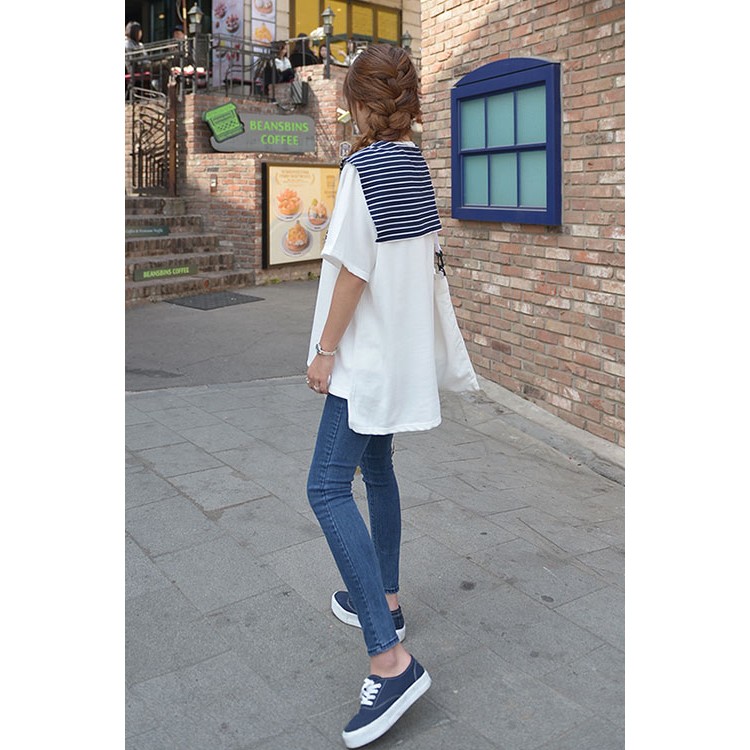 TE9790WJYS Top con scollo tondo, colletto allacciato e strisce stile navy-1